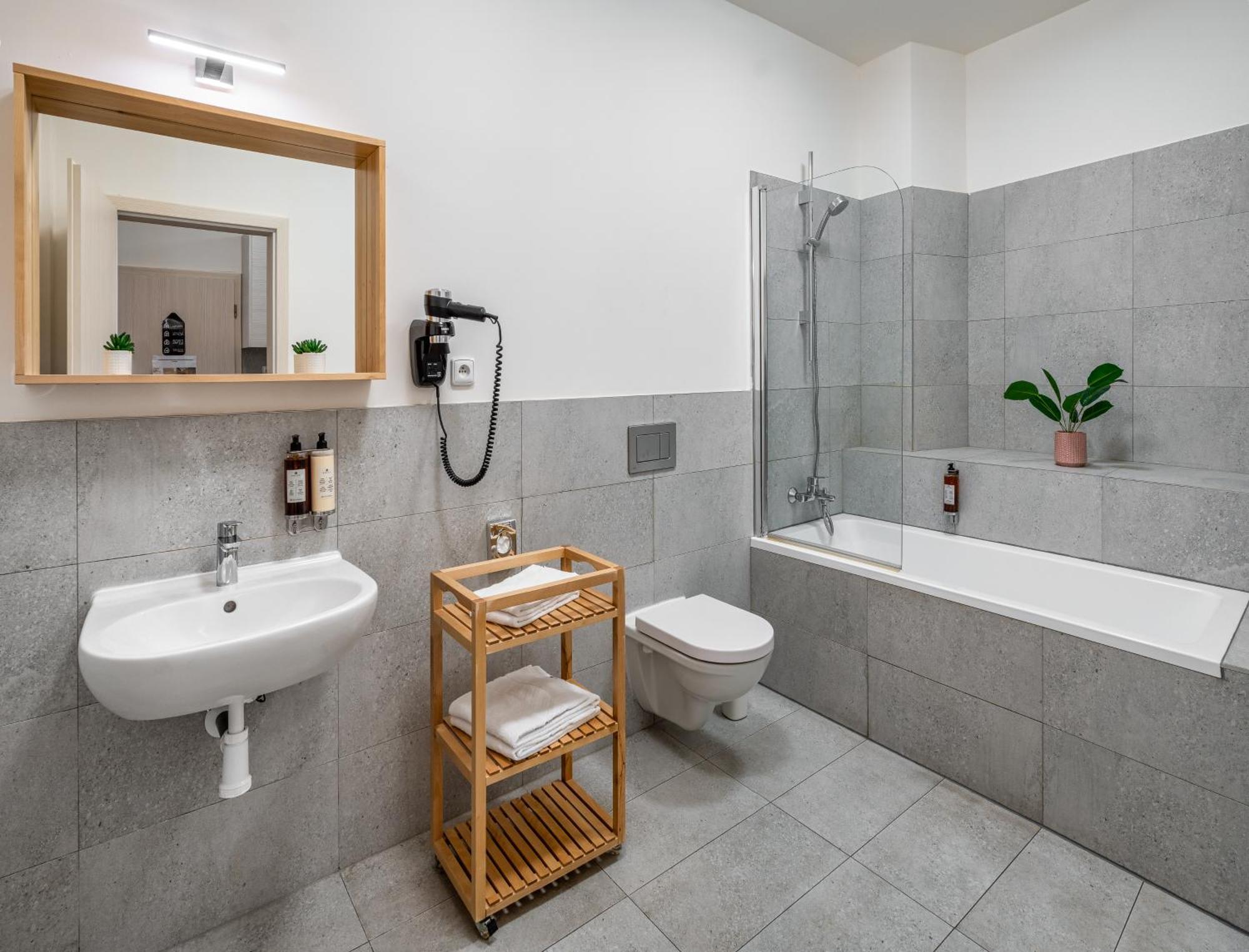 7 Tales Apartments By Adrez Praha Bagian luar foto